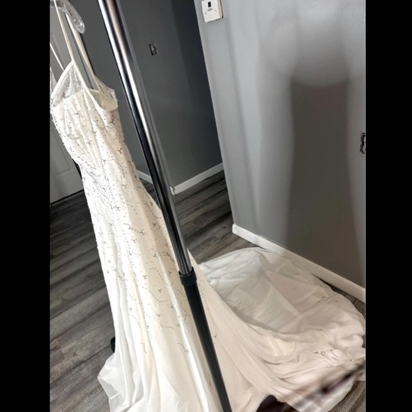 LEBON WEDDING DRESS - Picture 5 of 9